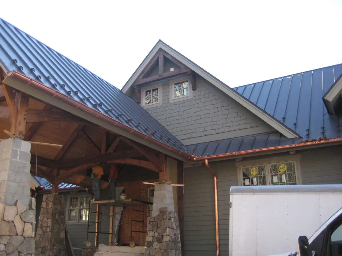 Craftsman Roofing team delivering quality roofing work in Page Springs